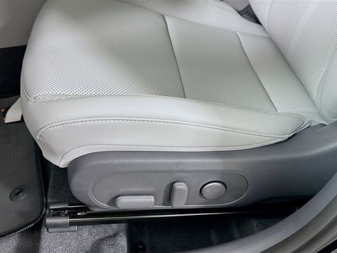 New 2026 Hyundai Kona Limited FWD image 20