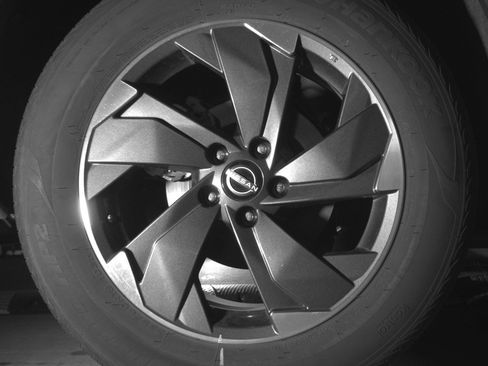 Used 2025 Nissan Rogue SV image 15