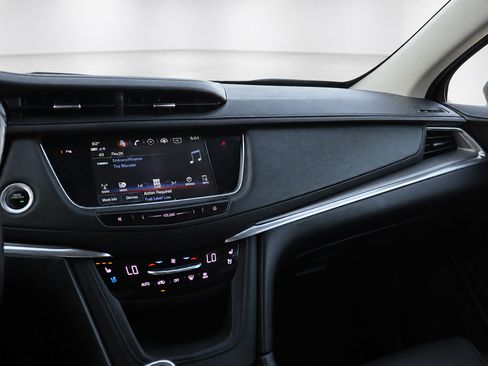Used 2019 Cadillac XT5 Premium Luxury FWD image 31