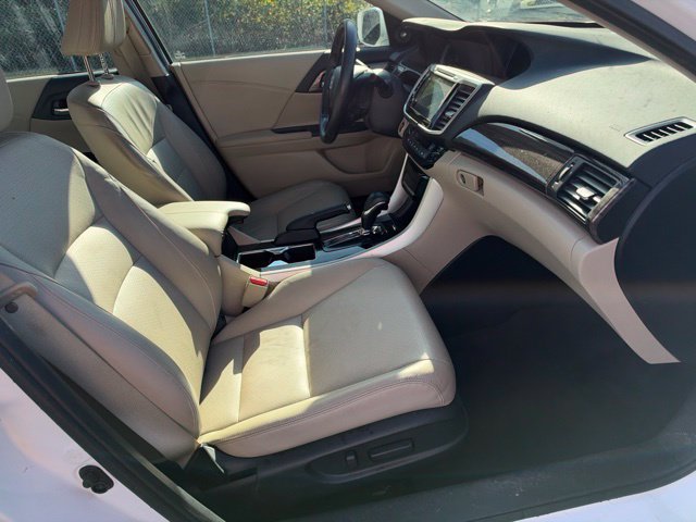 Used 2016 Honda Accord EX-L image 9