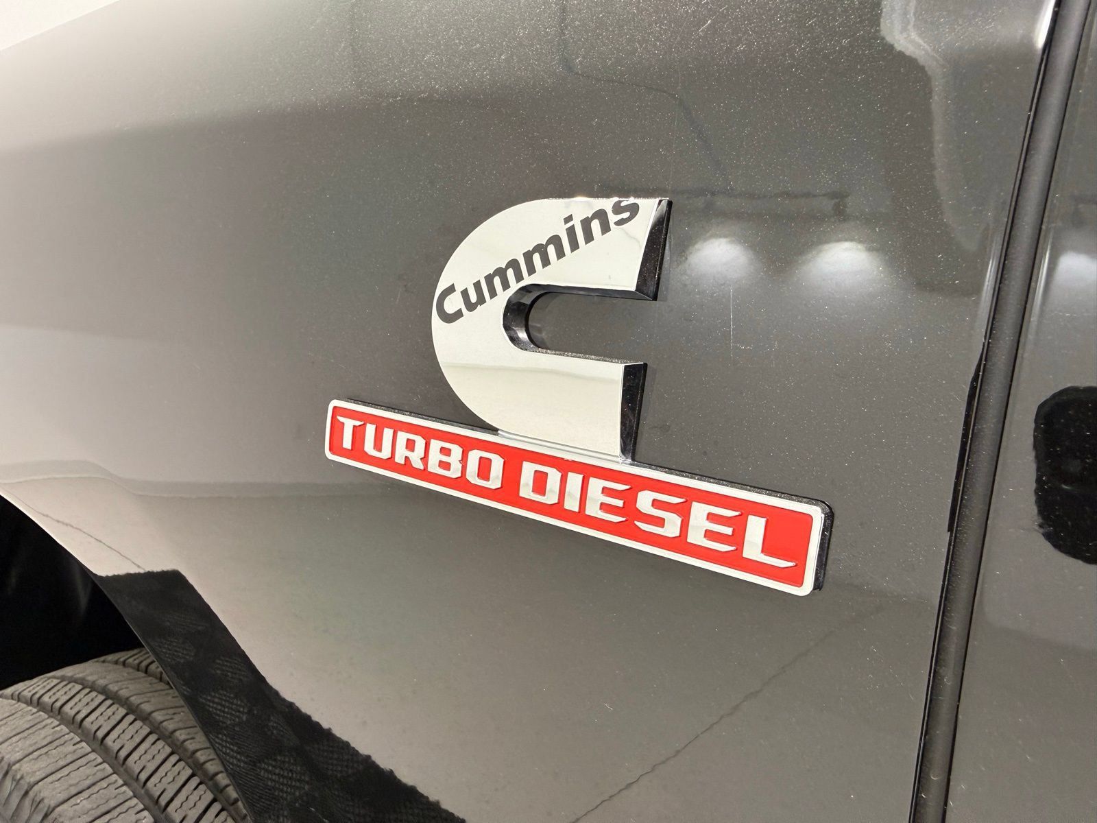 Used 2025 RAM 2500 Laramie AWD/4WD image 10