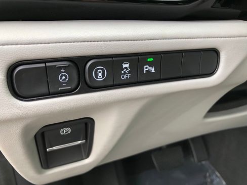 Used 2023 Acura MDX SH-AWD w/ Technology Package image 13