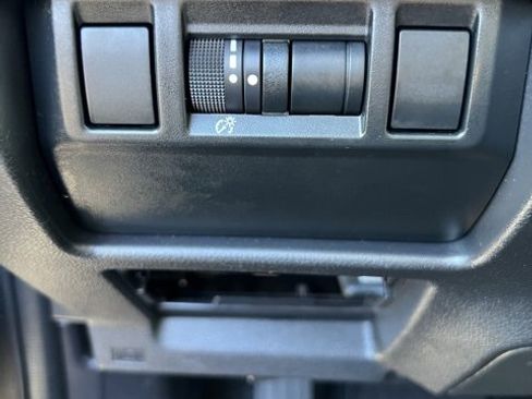 Used 2024 Subaru Crosstrek 2.0i Premium w/ Popular Package #3 image 40