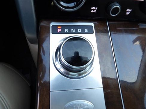 Used 2019 Land Rover Range Rover HSE image 19