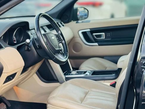 Used 2016 Land Rover Discovery Sport HSE image 16