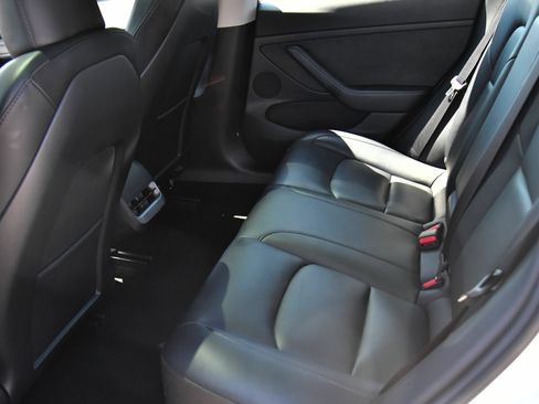 Used 2023 Tesla Model 3 Standard Range RWD image 32