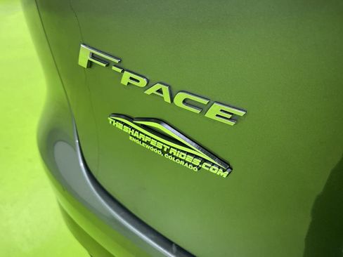 Used 2017 Jaguar F-PACE Premium image 14