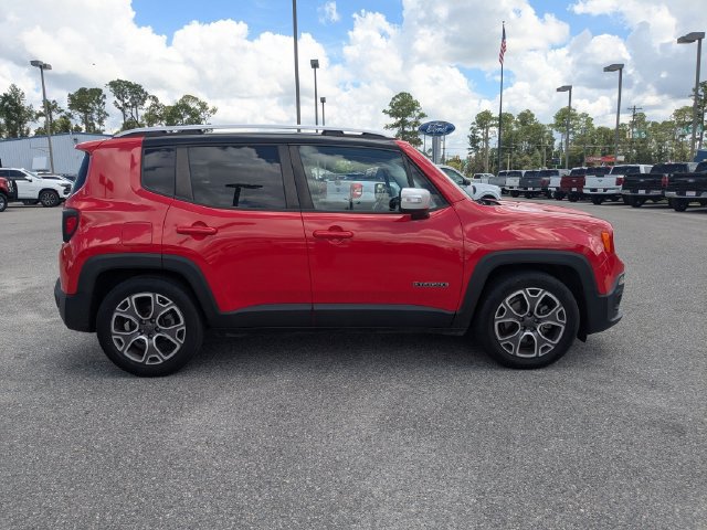 Used 2015 Jeep Renegade Limited FWD image 3