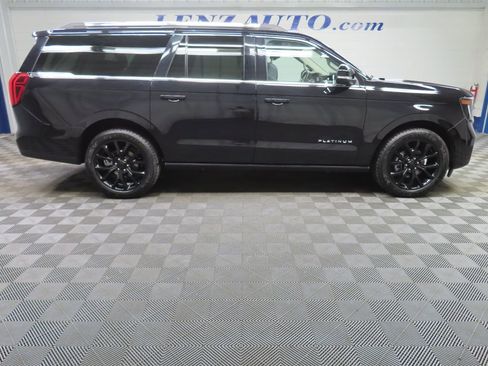 Used 2025 Ford Expedition Max Platinum AWD/4WD image 2