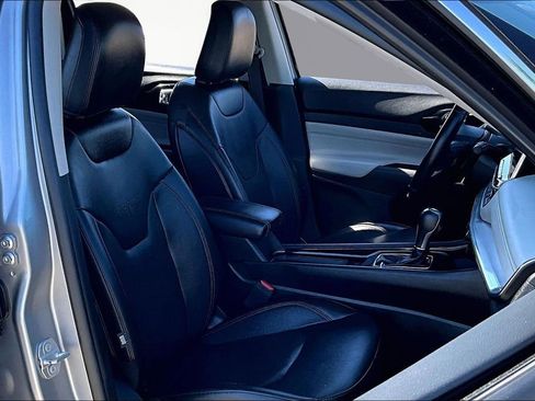 Used 2022 Jeep Compass Limited AWD/4WD image 7