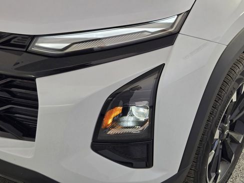 New 2026 Chevrolet Equinox RS w/ Convenience Package III FWD image 9