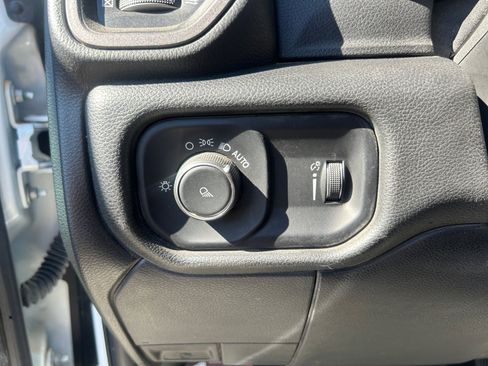 Used 2022 RAM 3500 Tradesman image 21