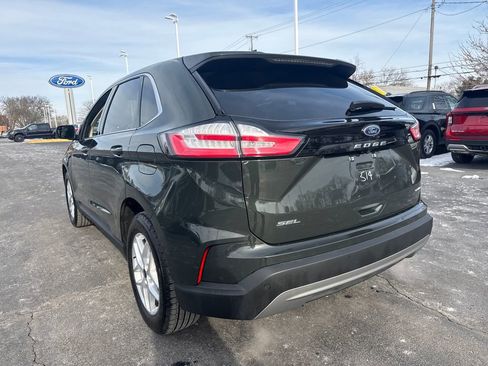 Used 2024 Ford Edge SEL image 9