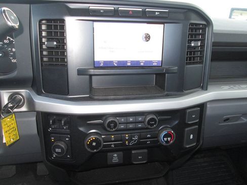 Used 2024 Ford F250 XL w/ 360-Degree Camera Package AWD/4WD image 21