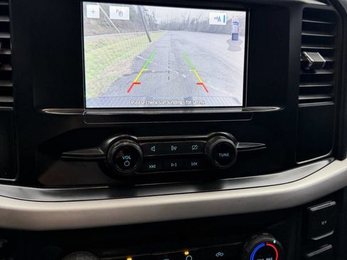 Used 2022 Ford F150 XL w/ Trailer Tow Package image 5