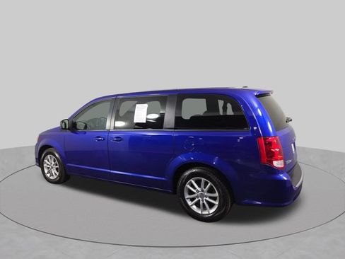 Used 2020 Dodge Grand Caravan SE FWD image 10