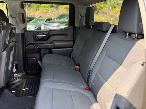 Used 2021 Chevrolet Silverado 1500 Custom Trail Boss AWD/4WD image 5