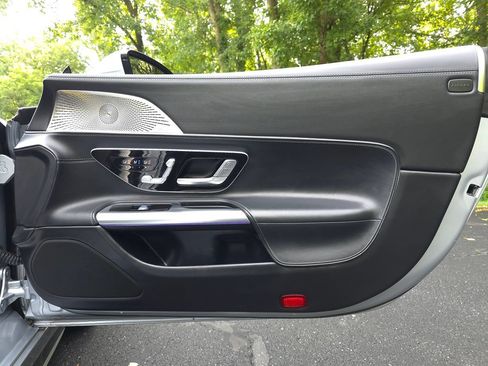 Used 2022 Mercedes-Benz SL 55 AMG 4MATIC image 29