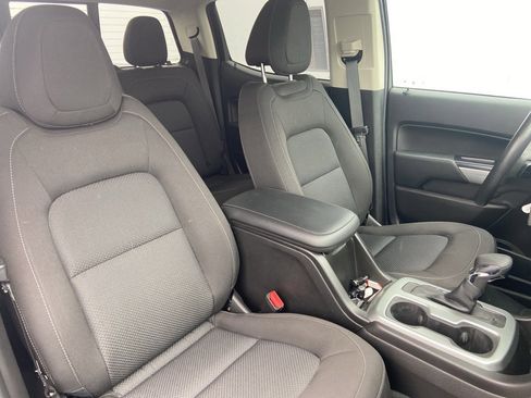 Certified 2022 Chevrolet Colorado LT w/ LT Convenience Package image 5