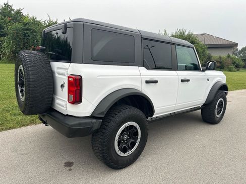 Used 2023 Ford Bronco Black Diamond w/ Sasquatch Package AWD/4WD image 27