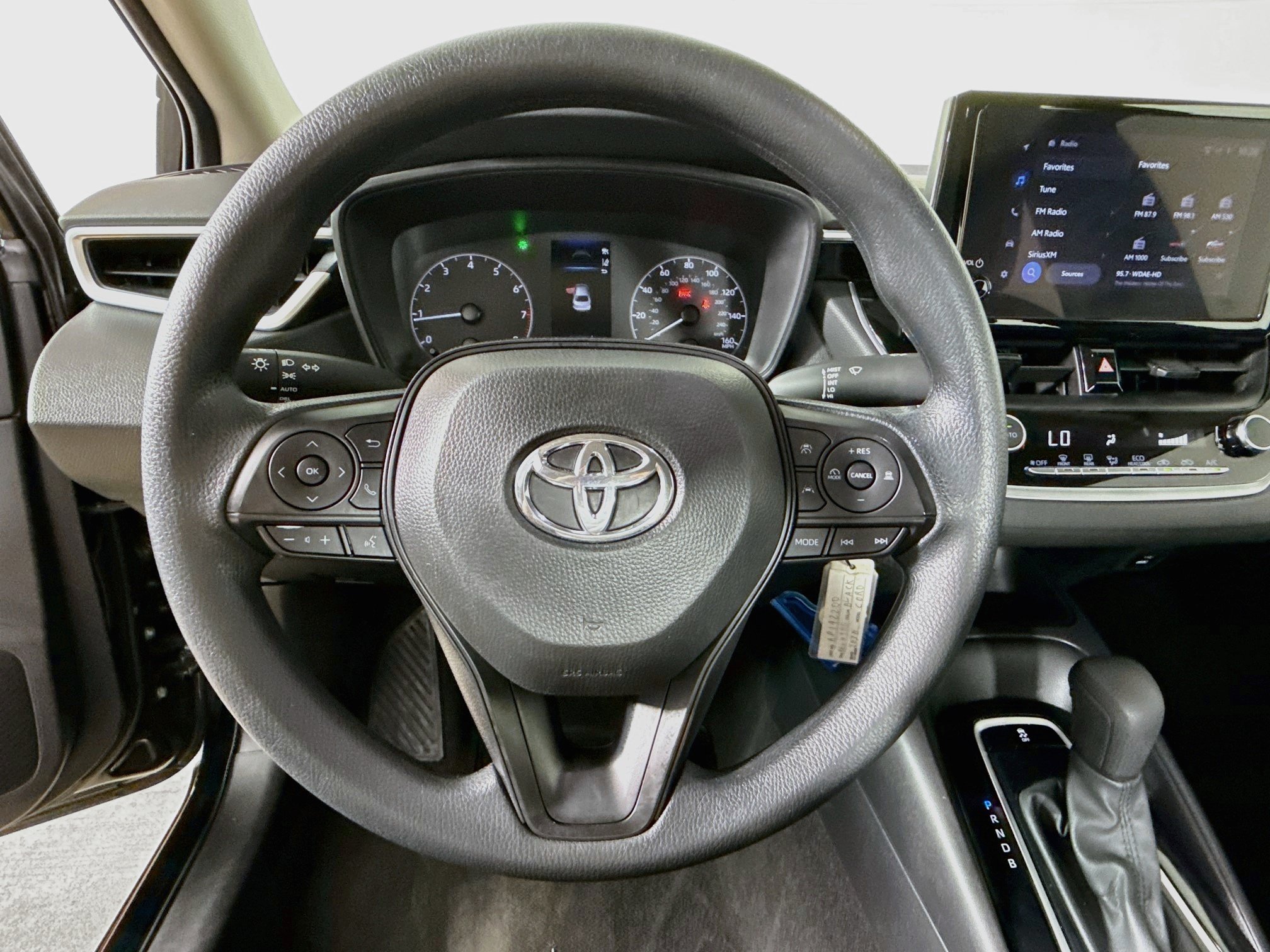 Used 2024 Toyota Corolla LE FWD image 11