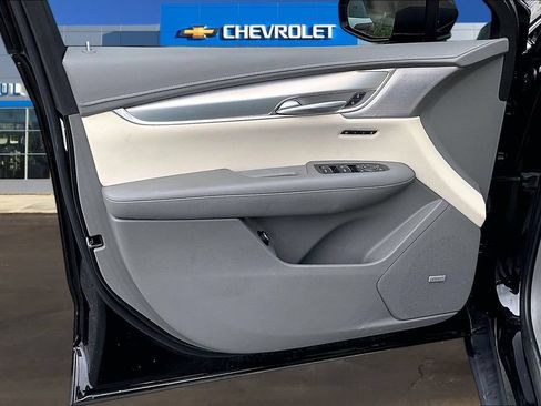 Used 2022 Cadillac XT5 Premium Luxury w/ Technology Package AWD/4WD image 20