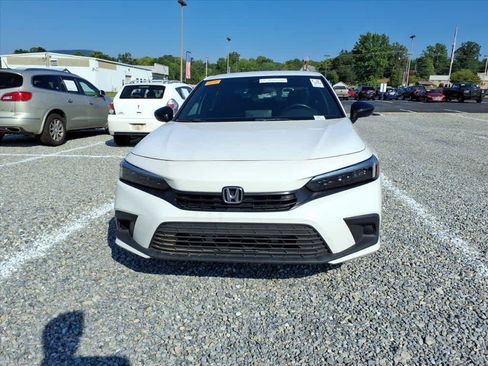 Used 2023 Honda Civic Sport image 6