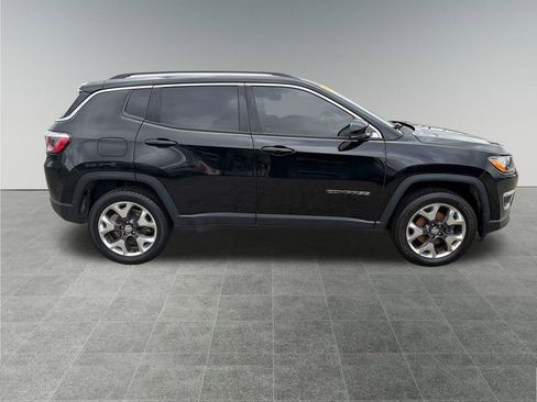 Used 2018 Jeep Compass Limited image 7