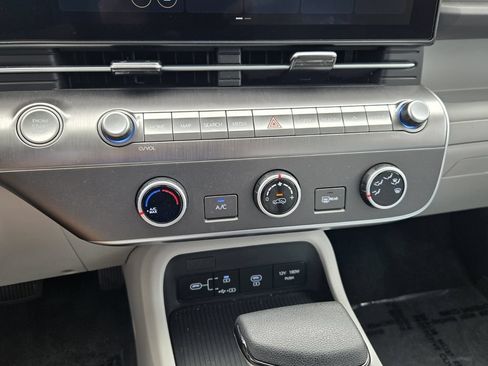Certified 2026 Hyundai Kona SE FWD image 20