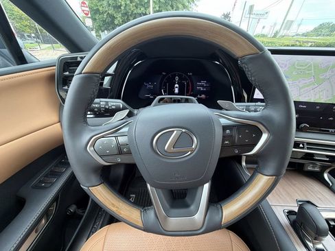 Used 2025 Lexus RX 350 Premium Plus w/ Convenience Package AWD/4WD image 23
