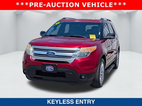 Used 2013 Ford Explorer XLT image 7