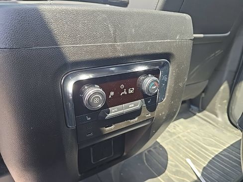 Used 2025 GMC Yukon Denali w/ Denali Reserve Package AWD/4WD image 21