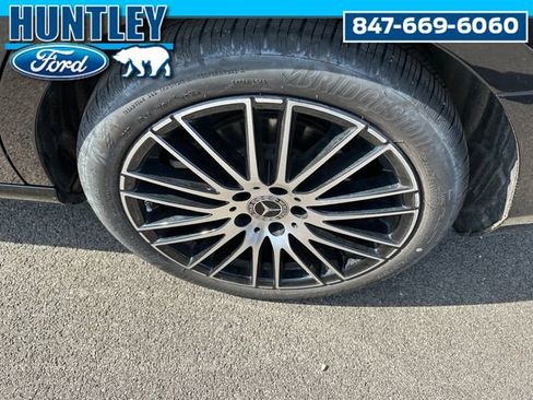 Used 2025 Mercedes-Benz C 300 4MATIC Sedan image 8