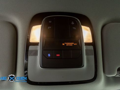 Used 2022 Hyundai Santa Fe SEL w/ Convenience Package FWD image 19