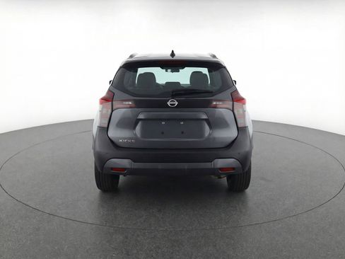 Used 2025 Nissan Kicks SV FWD image 7