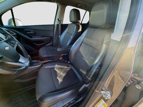 Used 2022 Chevrolet Trax LT w/ Sport Edition AWD/4WD image 20