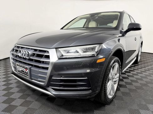 Used 2018 Audi Q5 2.0T Premium Plus w/ Premium Plus Package AWD/4WD image 3