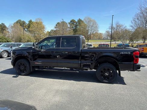 New 2026 Ford F250 Lariat w/ Black Appearance Package image 16