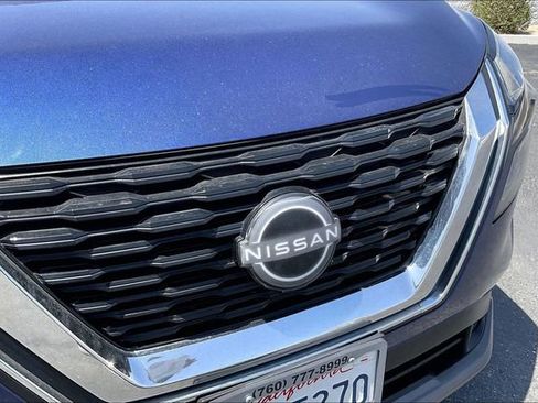 Used 2023 Nissan Rogue SV FWD image 30