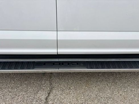 Used 2021 Ford F250 Lariat w/ Lariat Value Package AWD/4WD image 4
