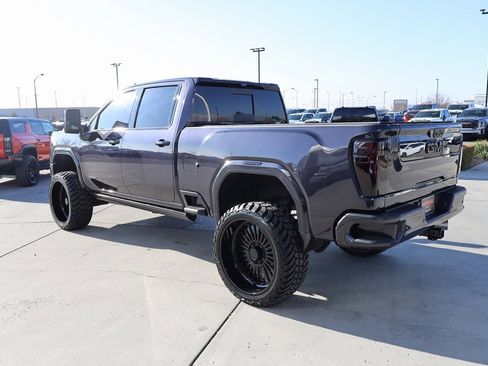 Used 2026 GMC Sierra 3500 Denali Ultimate image 4