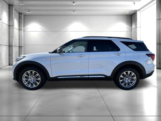 Used 2025 Ford Explorer Active w/ Active Comfort Package AWD/4WD image 5