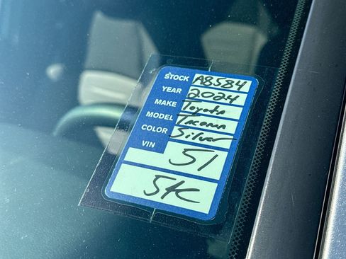 Used 2024 Toyota Tacoma TRD Sport image 25