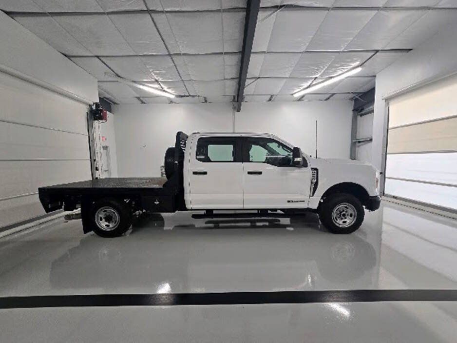 Used 2024 Ford F250 XL AWD/4WD image 11