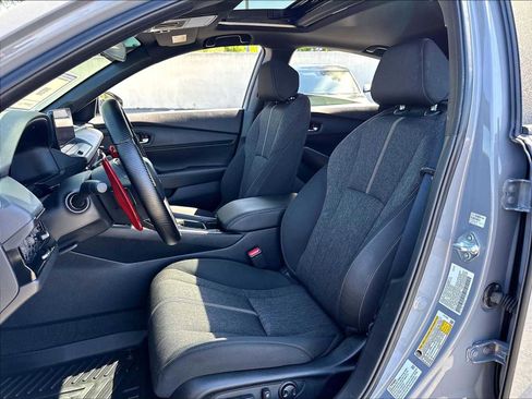 Used 2025 Honda Accord Sport image 27