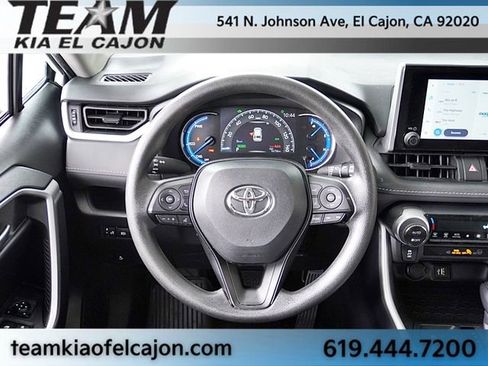 Used 2024 Toyota RAV4 XLE AWD/4WD image 19