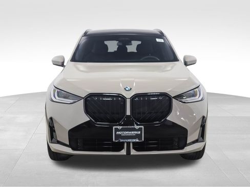 Used 2025 BMW X3 xDrive30i w/ Premium Package image 8