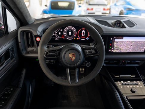 Certified 2025 Porsche Cayenne GTS image 20