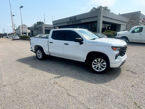 Used 2022 Chevrolet Silverado 1500 Custom RWD image 26
