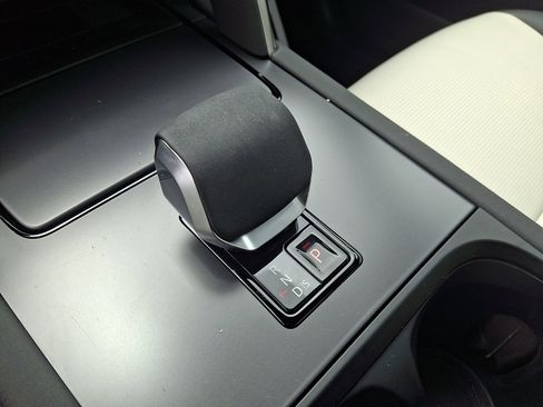 New 2025 Land Rover Discovery Sport Dynamic SE AWD/4WD image 12